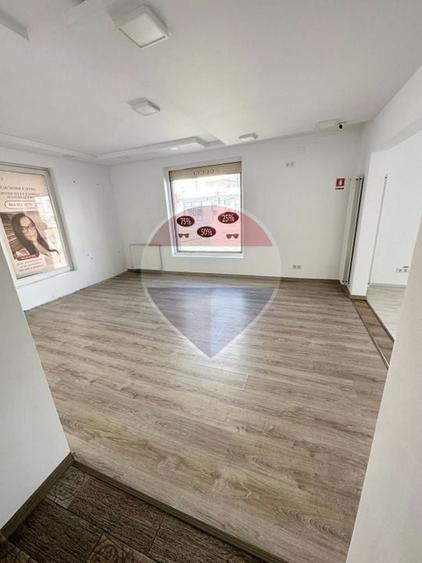 Spațiu comercial, de 150 mp, în Turnișor