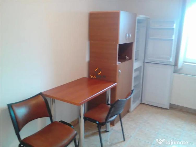 Apartament cu 2 camere semidecomandat în Complex Studențesc