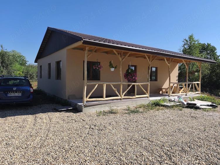 Casă cu Teren 340 Mp în Santăul Mare