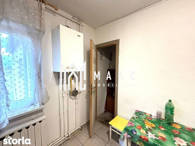 Apartament cu 3 camere decomandat în Gura Râului
