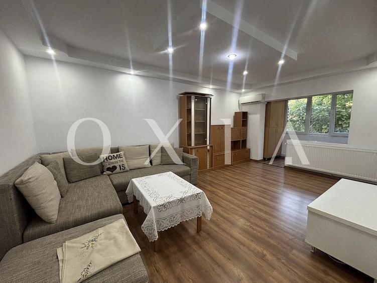 Apartament cu 3 camere decomandat în Cetății