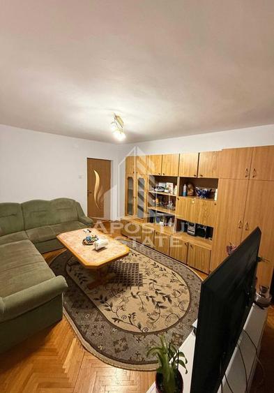 Apartament cu 3 camere decomandat, mobilat în Șagului