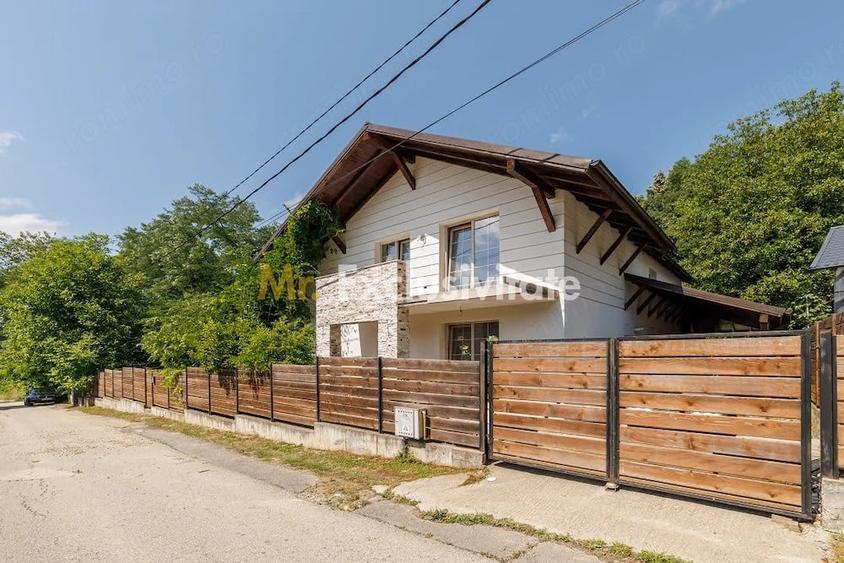 Casa deosebita in Bascov, Valea Ursului. AG - 2