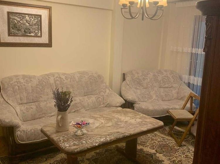 Apartament cu 4 camere decomandat în Burdujeni