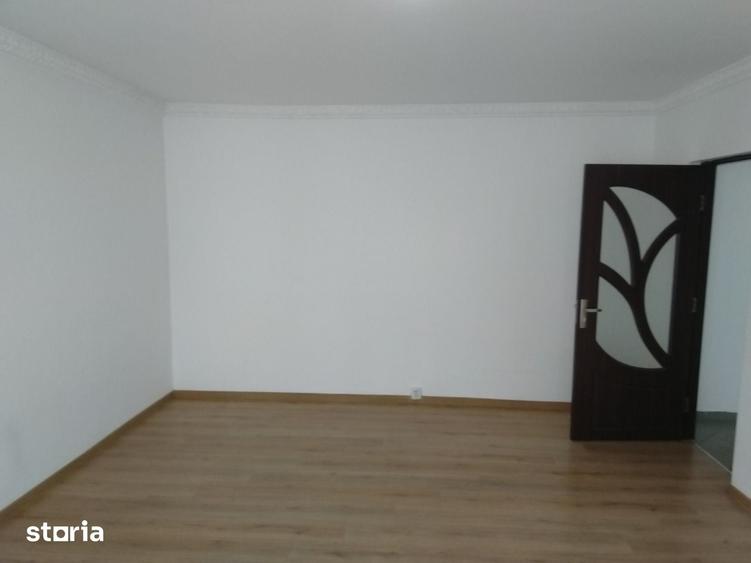 Apartament cu 2 camere decomandat în Centrul Civic