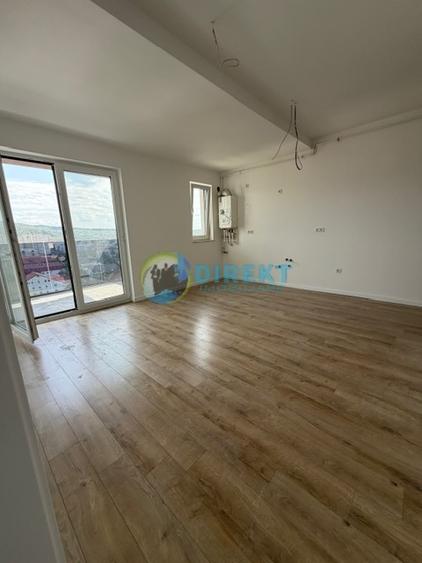 Apartament cu 3 camere decomandat în Decebal