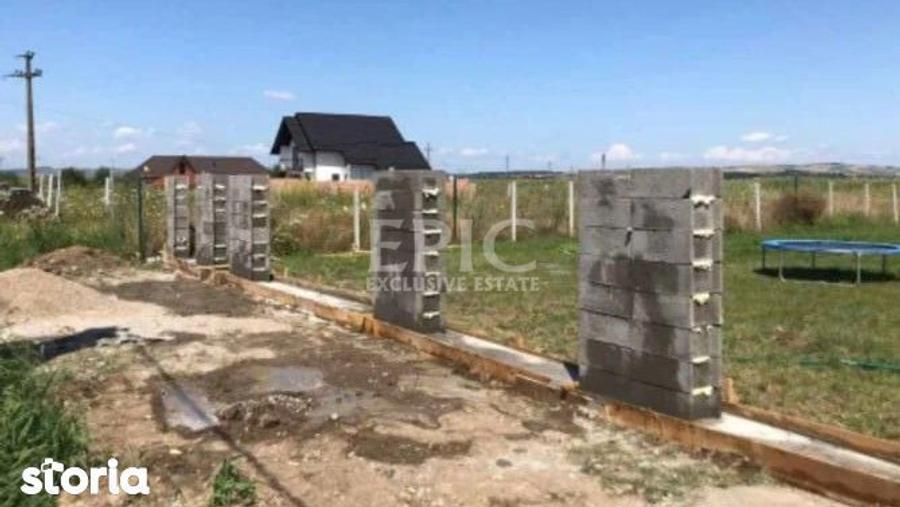 Teren de 625 mp, în Criș