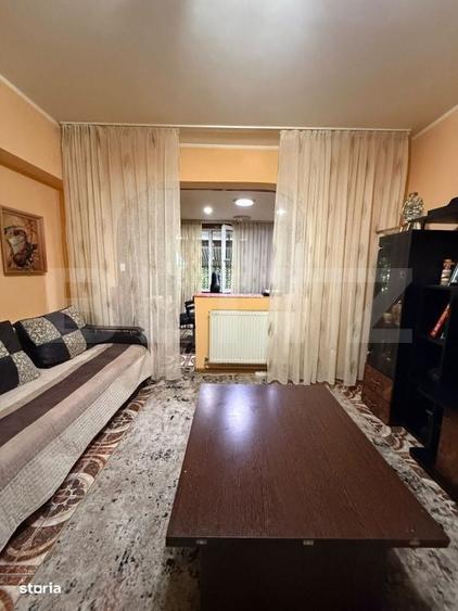 Apartament cu 4 camere decomandat în Micro 13