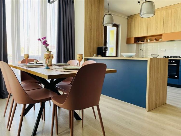 Apartament cu 2 camere decomandat, mobilat în Aradului