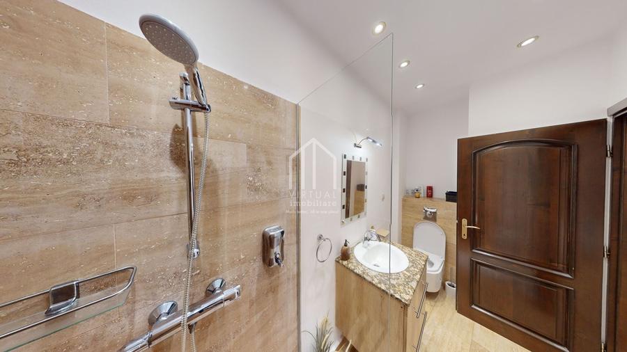 Apartament cu 3 camere semidecomandat, mobilat în Ultracentral
