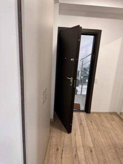 Birou, de 160 mp, în Central