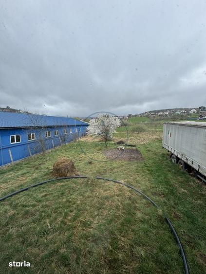 Casă cu 5 camere cu Teren 1500 Mp în Industrială