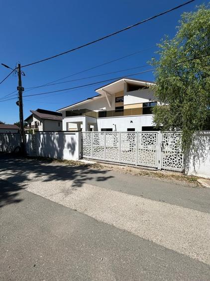 Apartament cu 3 camere decomandat în Găgeni