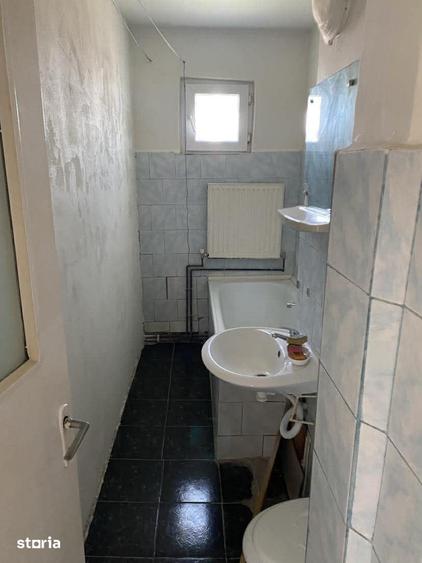 Apartament cu 2 camere semidecomandat în 14 Mai
