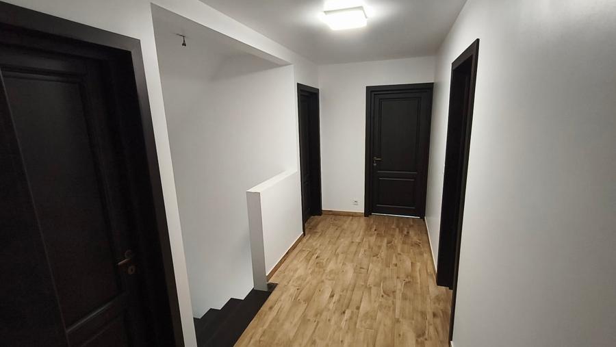 Casă individuală cu 3 camere cu Canalizare în Tichilești