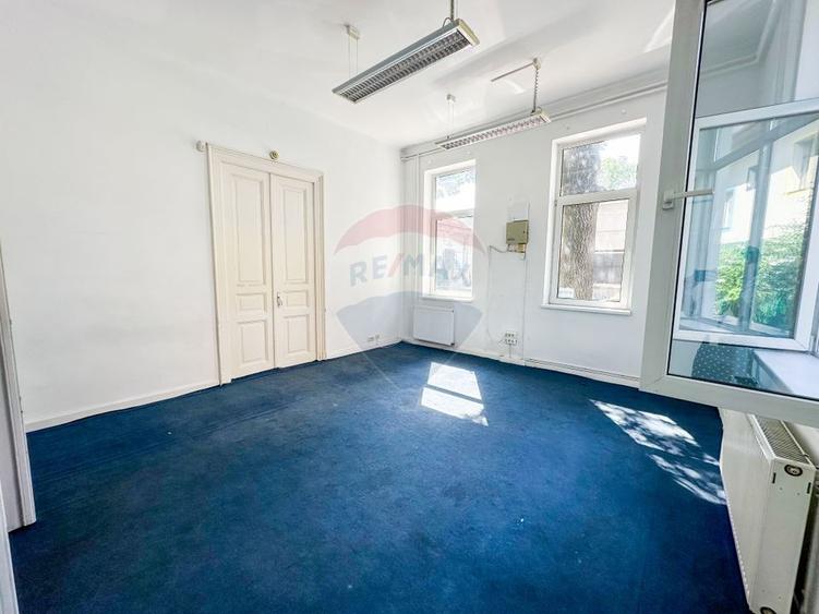 Spațiu comercial, de 300 mp, în Timpuri Noi