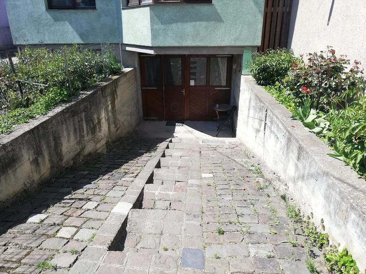 Spațiu comercial, de 75 mp, în Bulgaria