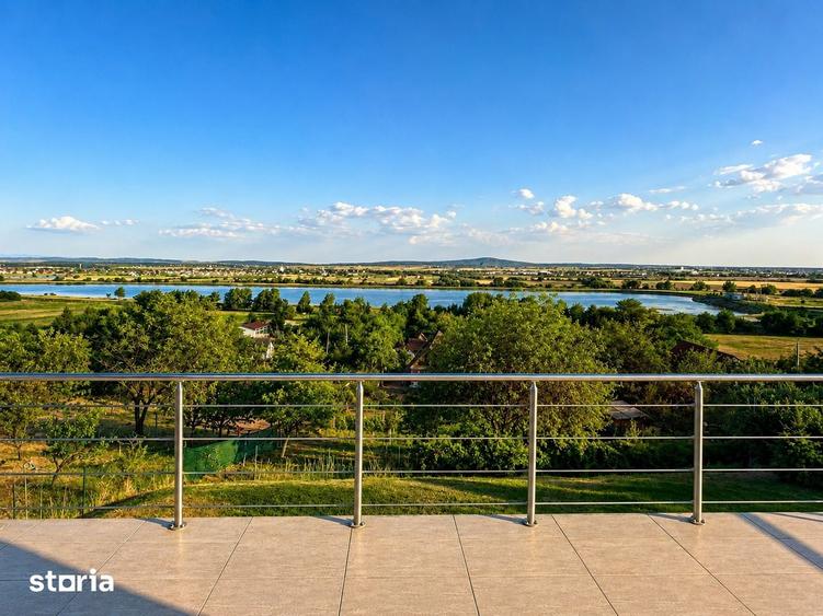 Casă cu 5 camere cu Teren 800 Mp în Podgoria