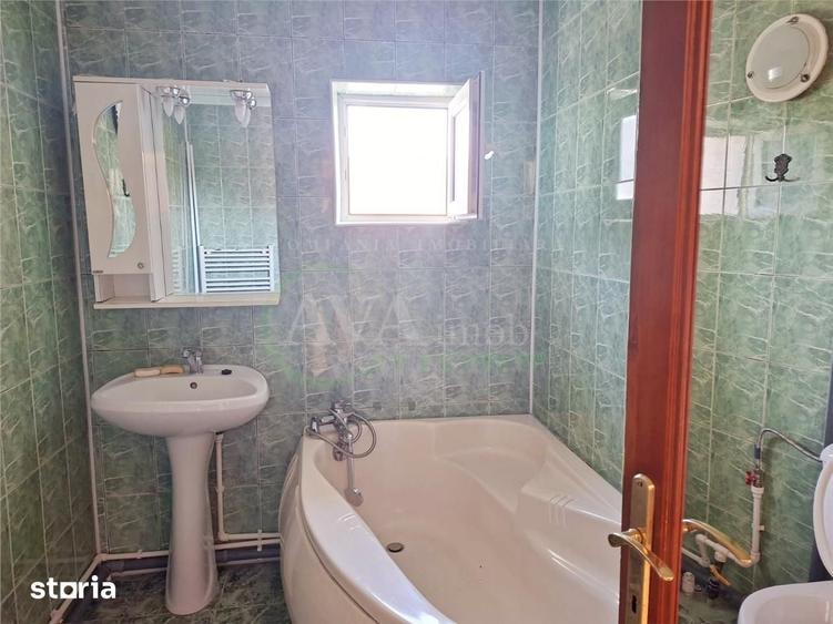 Apartament cu 3 camere decomandat în Republicii