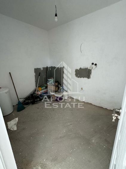 Casă individuală cu 3 camere cu Canalizare în Ronaț