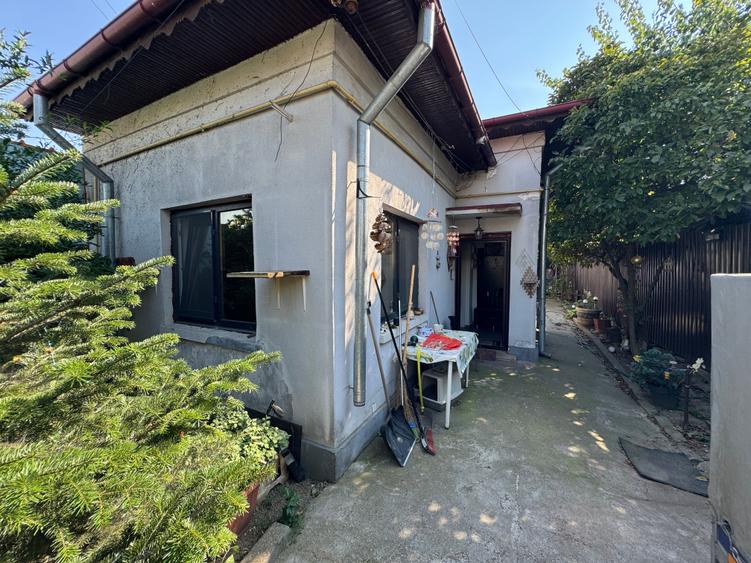 Casă cu 3 camere cu Canalizare în Doamna Ghica