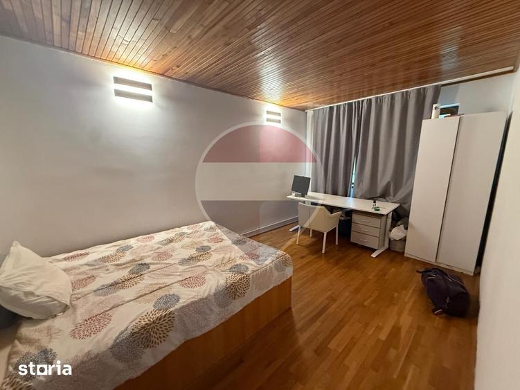 Apartament cu 4 camere în Ultracentral