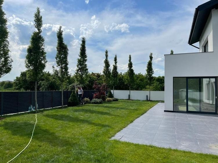 Casă individuală cu 5 camere cu Canalizare în Corbeanca