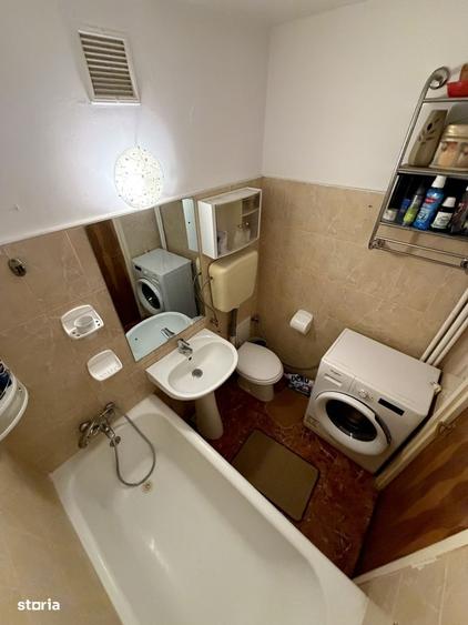 Apartament cu 3 camere, mobilat în Titan