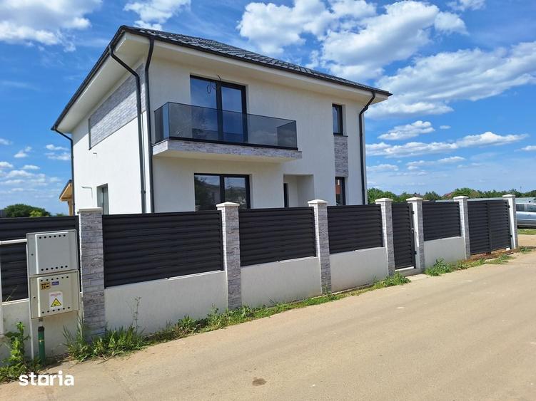 Casă cu 5 camere cu Teren 627 Mp în Corbeanca
