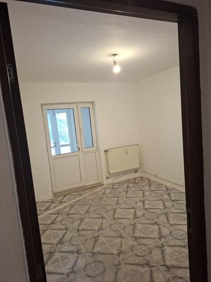 Apartament cu 2 camere semidecomandat în Exterior Vest
