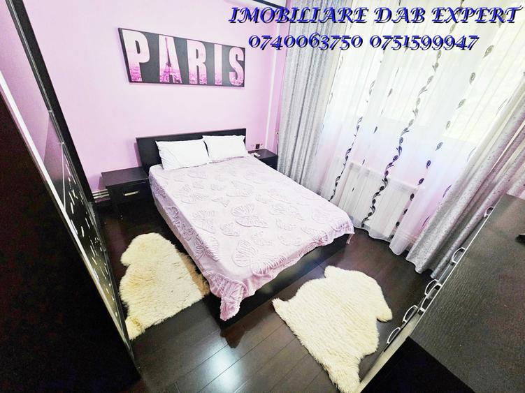 Apartament cu 3 camere decomandat în Micro 21