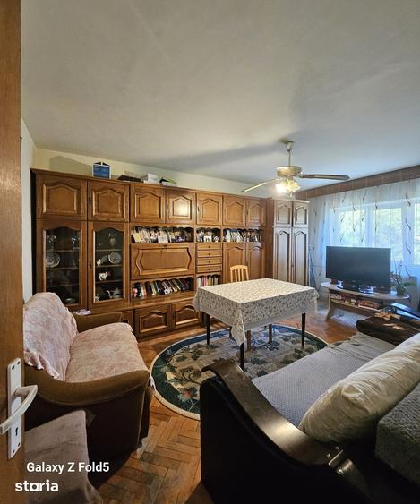 Apartament cu 3 camere în Calea Aradului