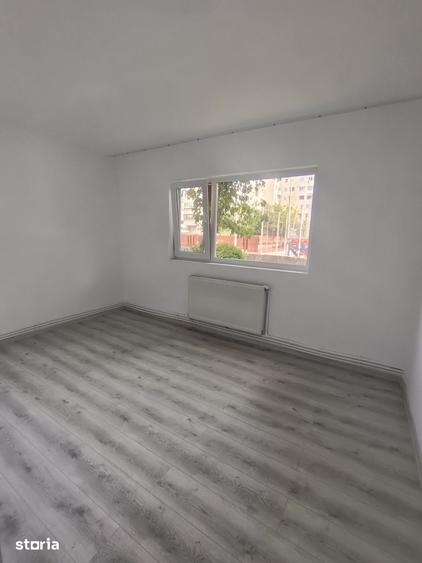 Apartament cu 2 camere în Micro 11