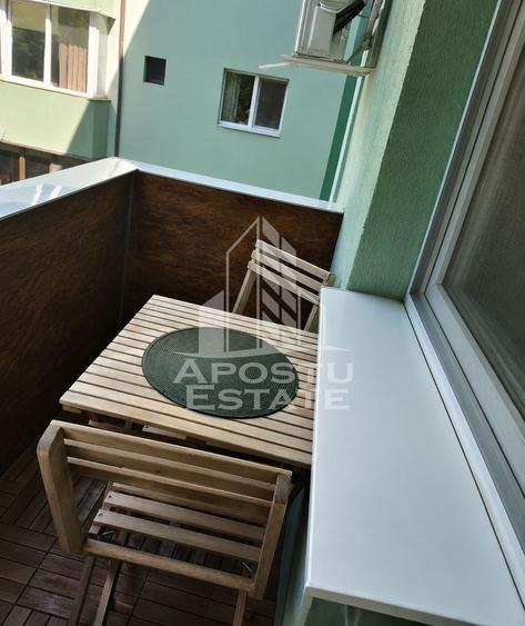 Apartament cu 2 camere semidecomandat, mobilat în Dâmbovița