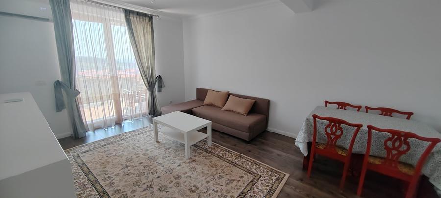 Apartament cu 3 camere decomandat în Popas Păcurari