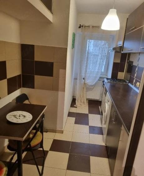 Garsonieră decomandată în Basarabia