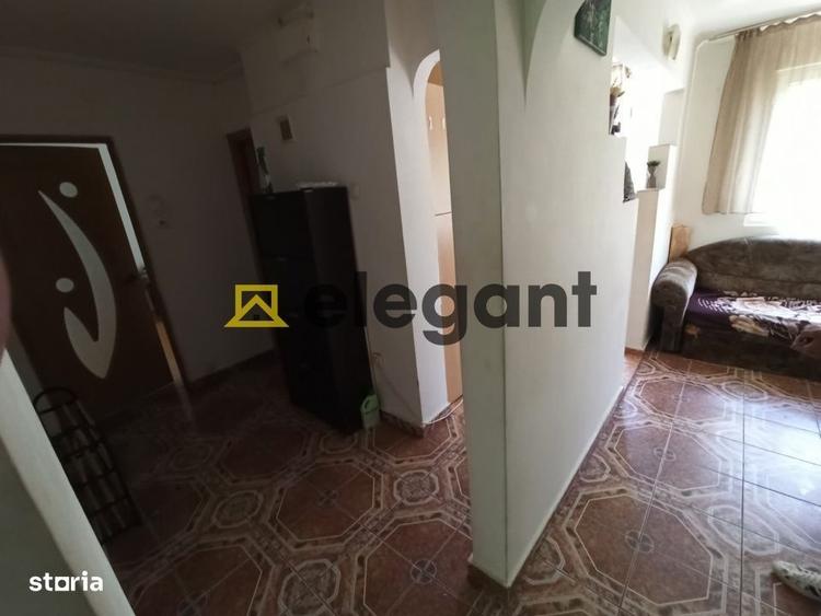 Apartament cu 3 camere semidecomandat, mobilat în Craiovița Nouă