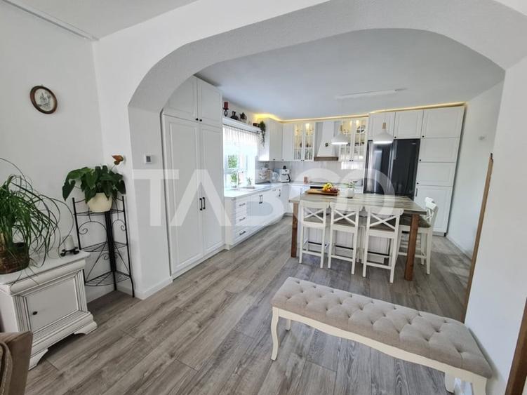 Casă individuală cu 3 camere cu Piscina în Sebeș