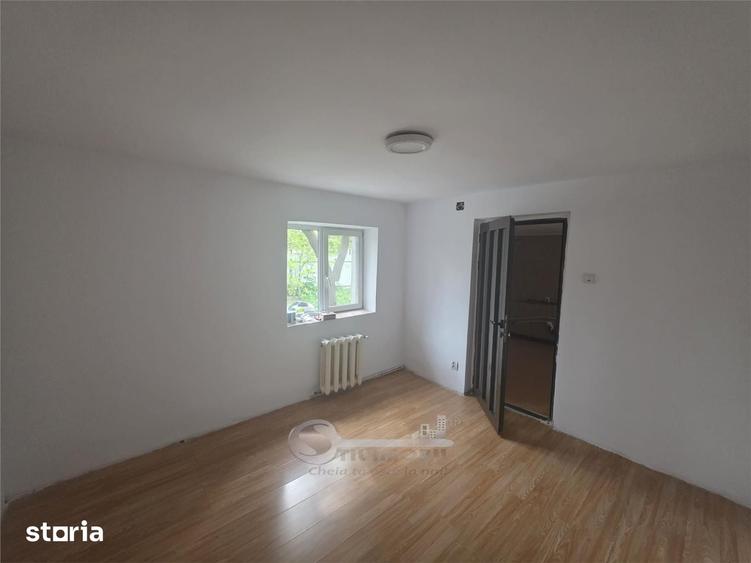Apartament cu 3 camere decomandat în Holboca