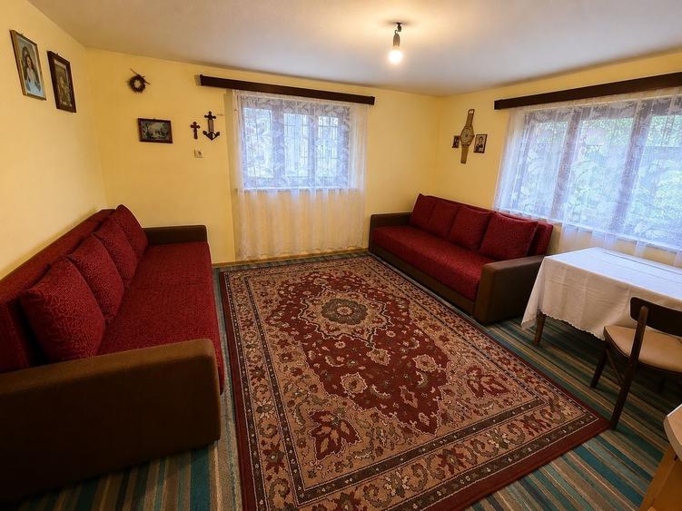 Casă cu 4 camere în Meteș