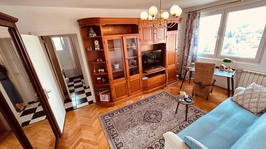 Apartament cu 2 camere semidecomandat în Iancului