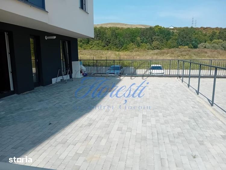 Apartament cu 3 camere decomandat în Florești — fotografia 2