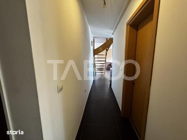 Apartament cu 4 camere decomandat în Vasile Aaron