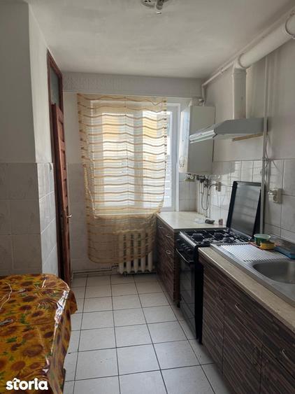 Apartament cu 3 camere în Republicii