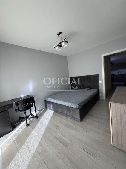 Apartament cu 3 camere semidecomandat, mobilat în Florești