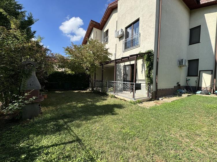 Duplex cu 6 camere cu Canalizare în Pipera