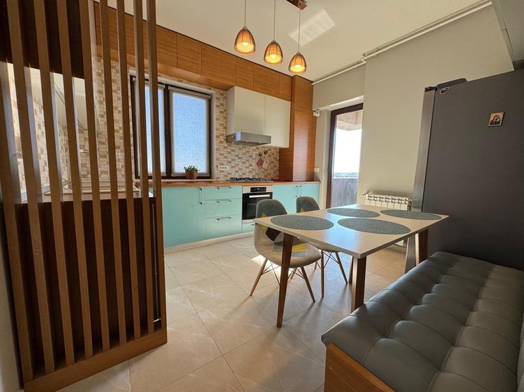 Apartament cu 3 camere decomandat în Olteniței