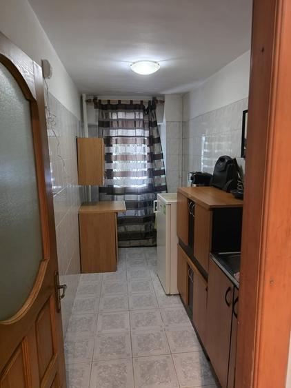 Garsonieră decomandată în Vitan