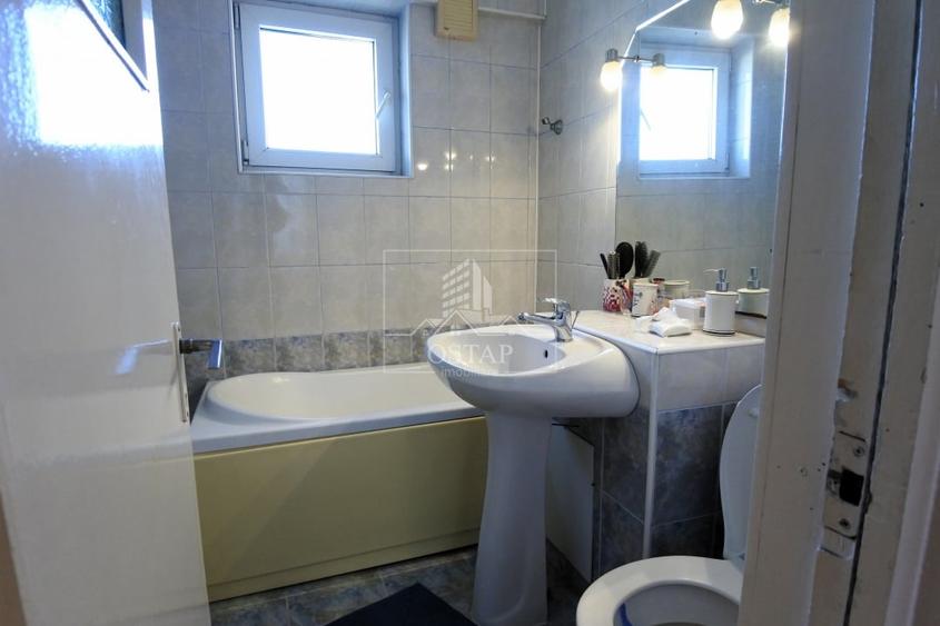 Apartament cu 4 camere decomandat în Republicii