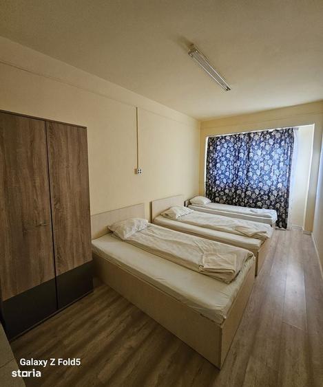 Apartament cu 4 camere decomandat în Central